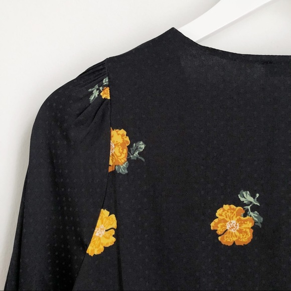 Madewell Bubble-Sleeve Wrap Top Floating Florets - Picture 11 of 13